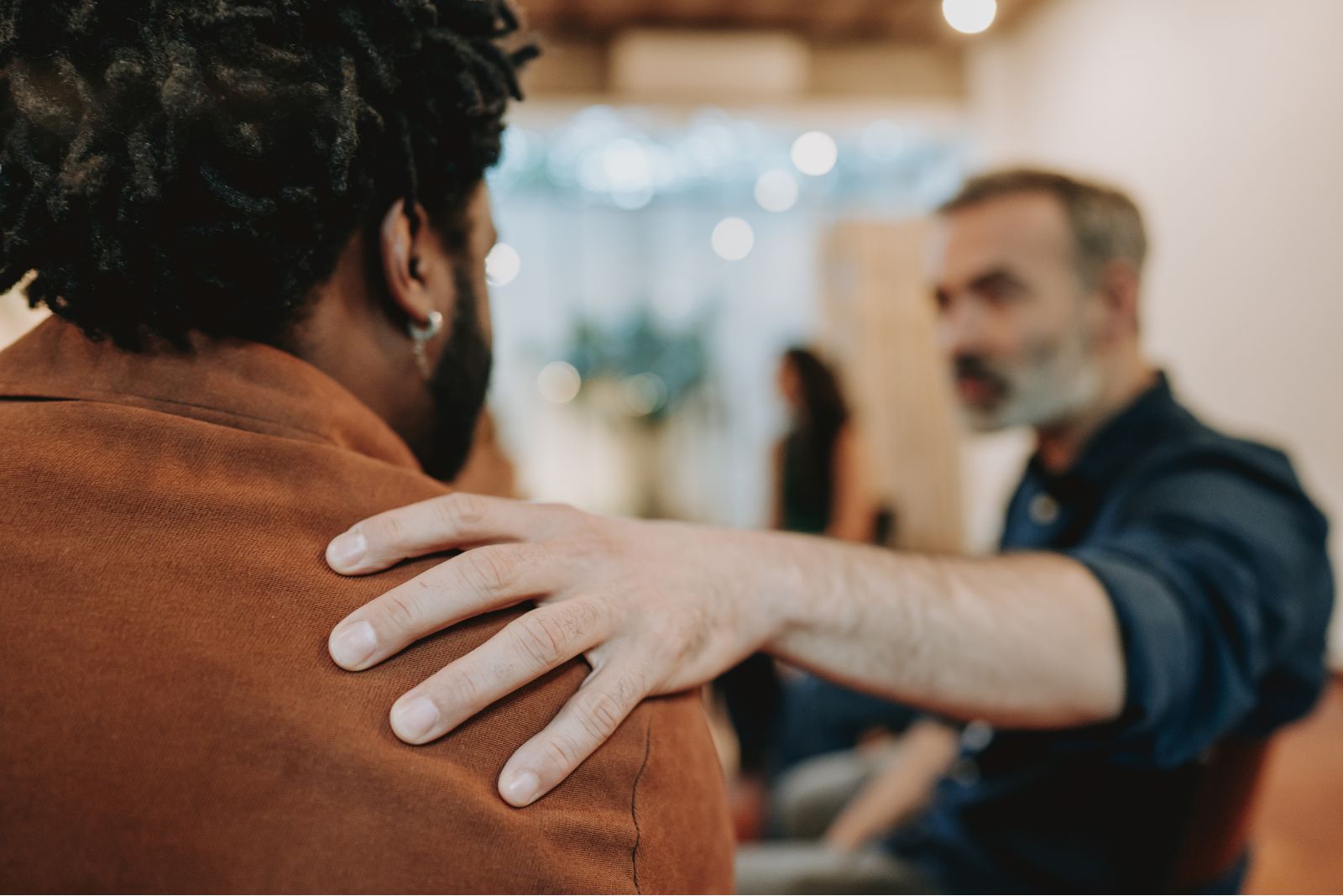 Healthy family boundaries discussion in a calm supportive setting